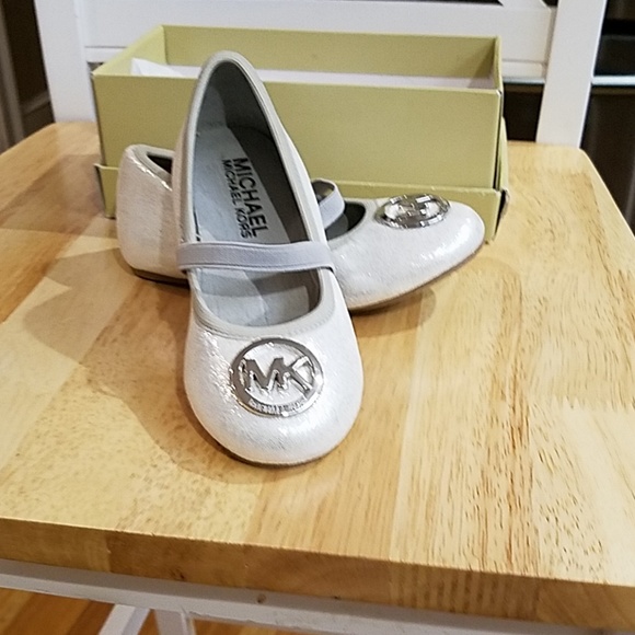 Michael Kors Other - MICHAEL KORS GIRLS DRESS SHOES